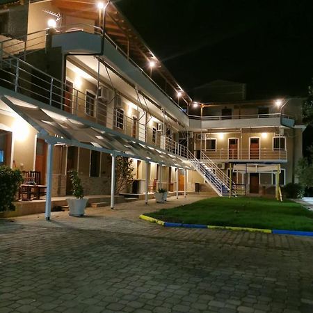Dolce Italia Hotel Radhime Exterior photo