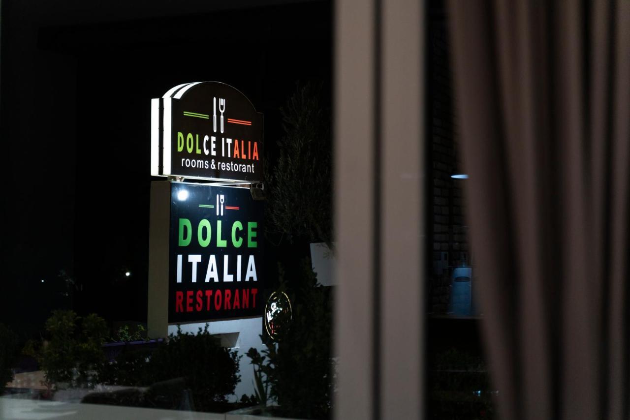 Dolce Italia Hotel Radhime Exterior photo